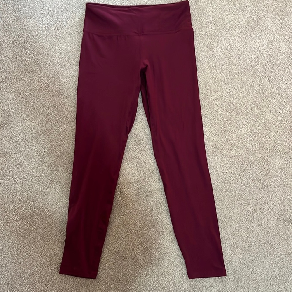 Nadine West Women’s Size Medium Burgundy Leggings NWT